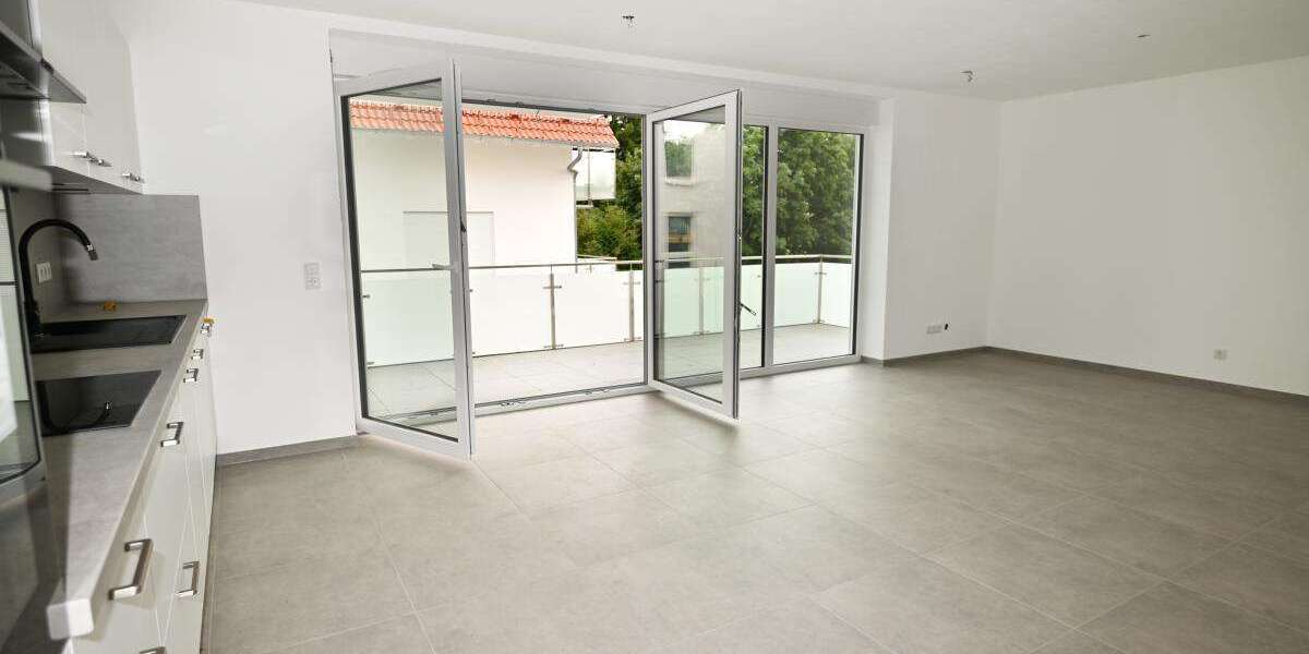 Etagenwohnung Freudenstadt - 3 Zimmer, 88 m&sup2;, 1.160&euro; | Angebot:27129608