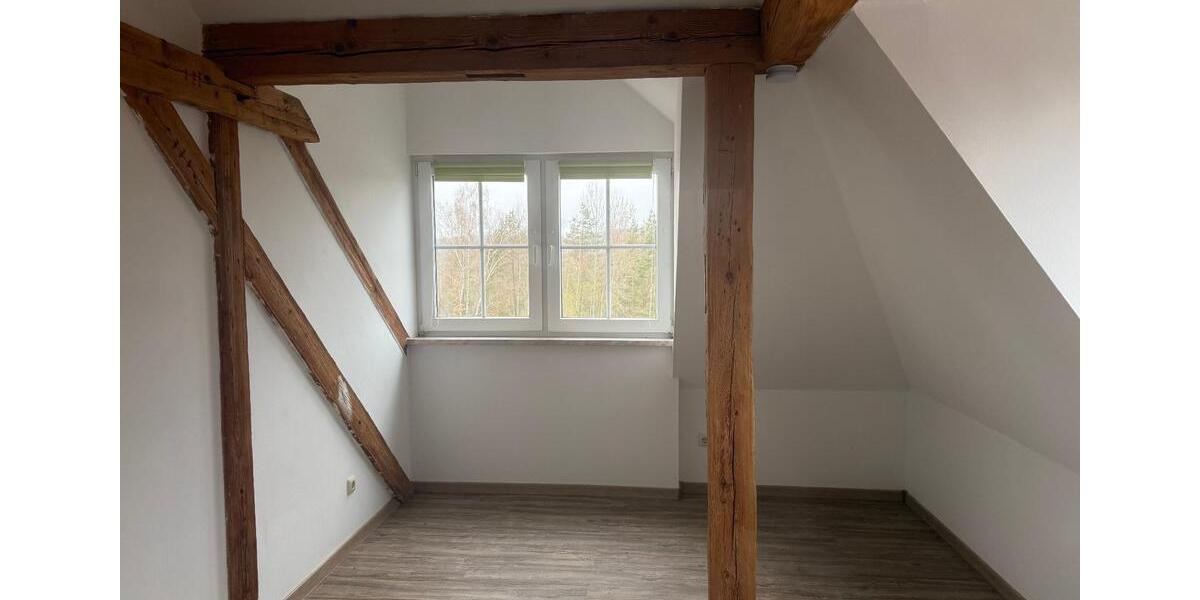Dachgeschoßwohnung Waldsassen - 3.5 Zimmer, 90 m&sup2;, 490&euro; | Angebot:26091482