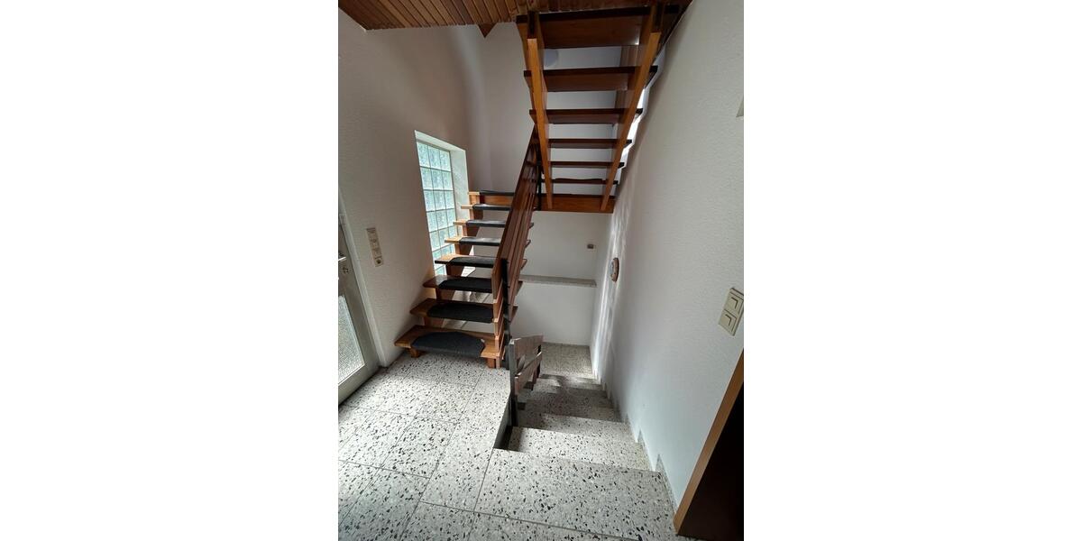 Einfamilienhaus Idar-Oberstein Oberstein - 6 Zimmer, 160 m&sup2;, 1.000&euro; | Angebot:26693068