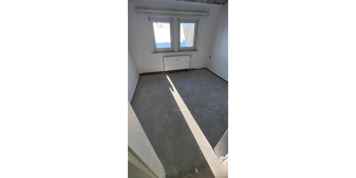 Dachgeschoßwohnung Bad Sachsa - 6 Zimmer, 90 m&sup2;, 500&euro; | Angebot:24469347