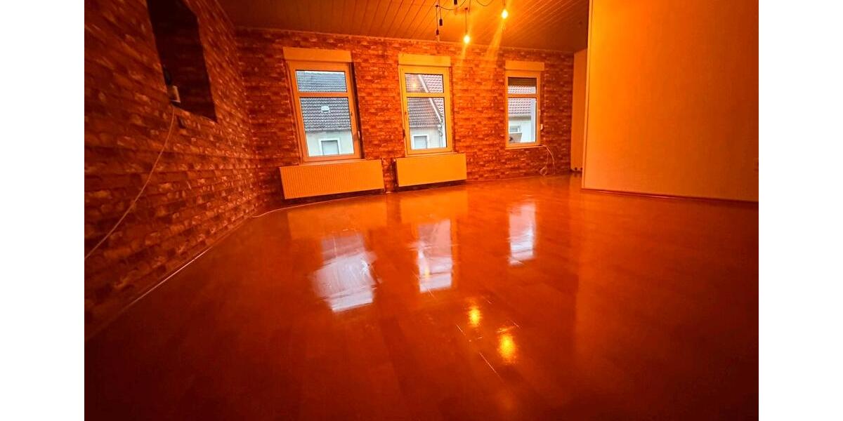 Etagenwohnung Genthin - 5 Zimmer, 170 m&sup2;, 850&euro; | Angebot:24982554