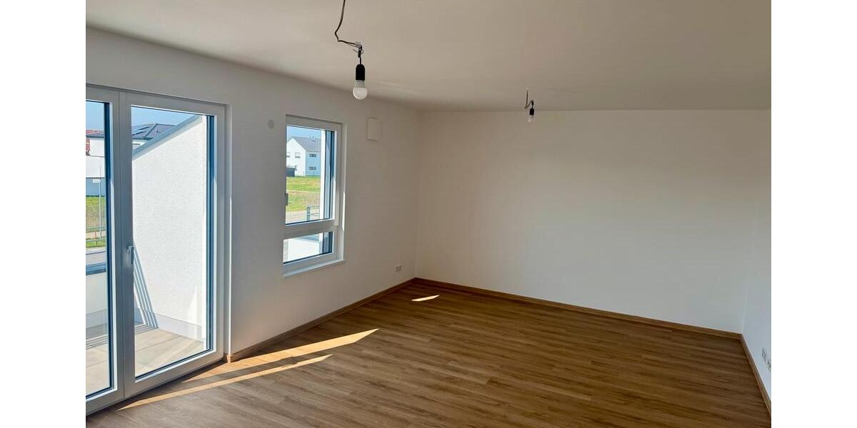 Maisonettenwohnung Kirchroth - 3 Zimmer, 83 m&sup2;, 1.035&euro; | Angebot:26548468