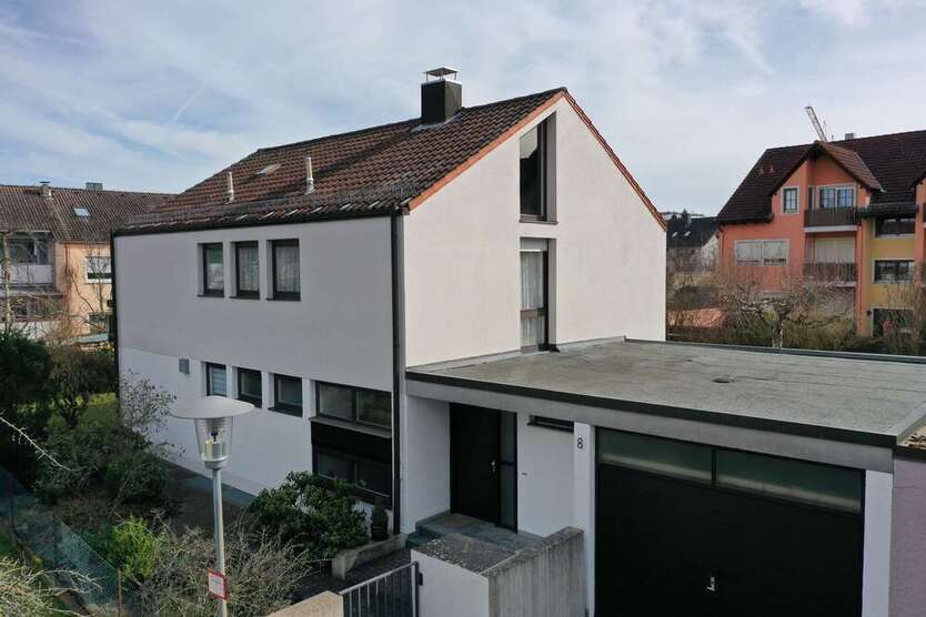 Haus zum Mieten in Weißenburg 1.350 € 158 m²