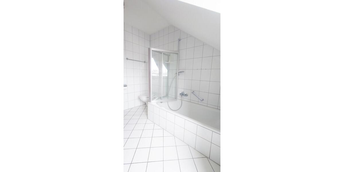 Dachgeschoßwohnung Bogen - 2 Zimmer, 57 m&sup2;, 600&euro; | Angebot:26261914
