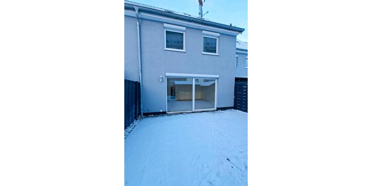 Modernes Reihenhaus in Lübeck - 5 Zimmer, Terasse & Garten 5 zimmer