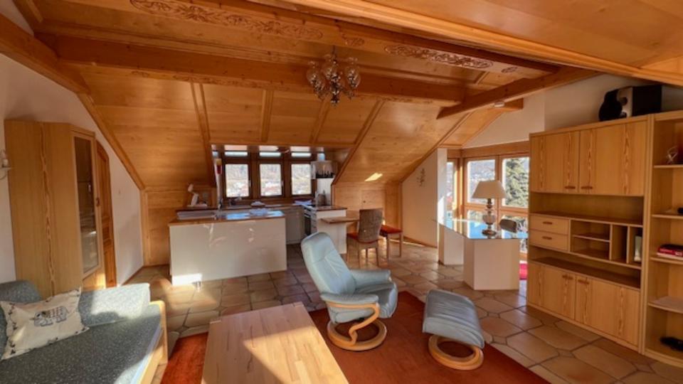 Dachgeschoßwohnung Ostelsheim - 2 Zimmer, 1.000&euro; | Angebot:22979697