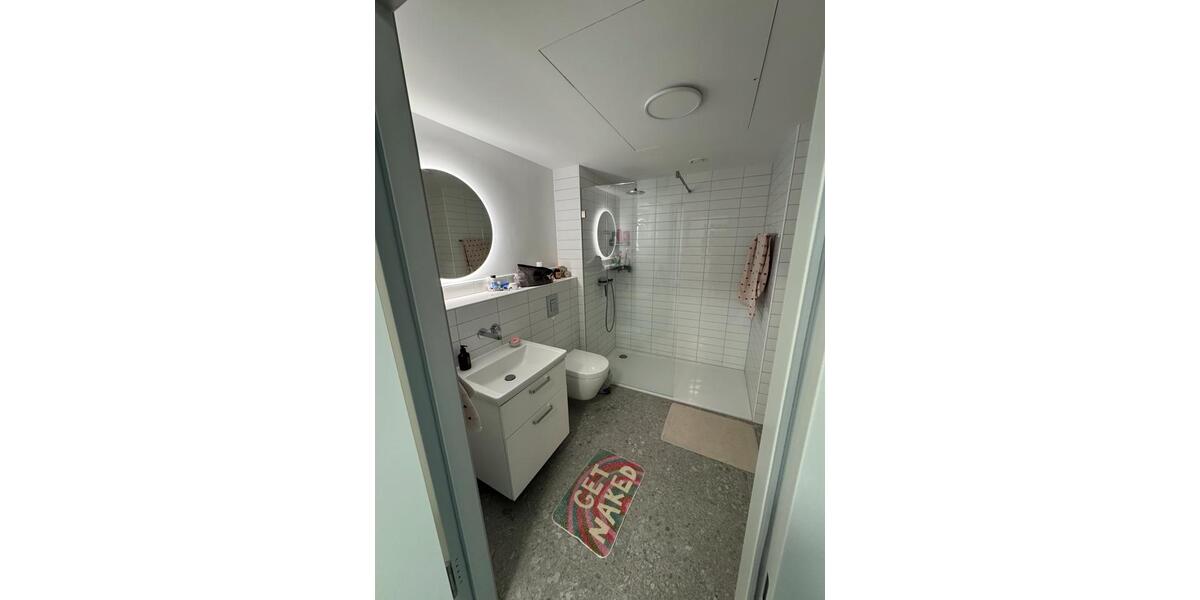 Etagenwohnung Berlin Mitte - 2.5 Zimmer, 80 m&sup2;, 2.100&euro; | Angebot:26645860
