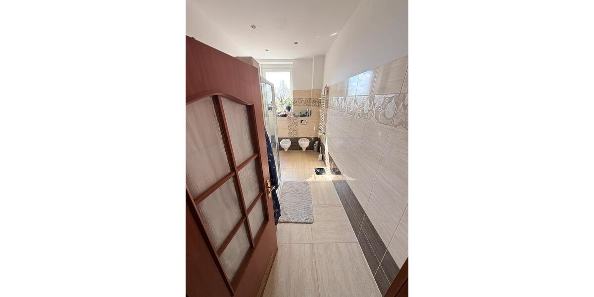 Etagenwohnung Frankfurt (Oder) Booßen - 4 Zimmer, 101 m&sup2;, 1.150&euro; | Angebot:26115806