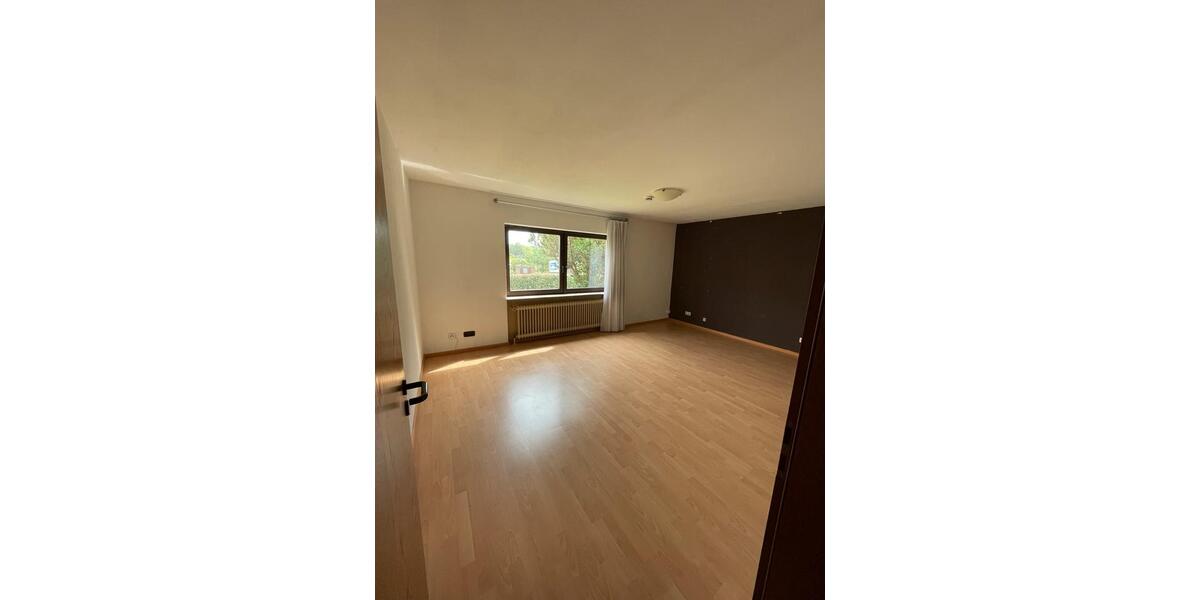 Erdgeschoßwohnung Schutterwald - 4.5 Zimmer, 126 m&sup2;, 1.300&euro; | Angebot:24694265