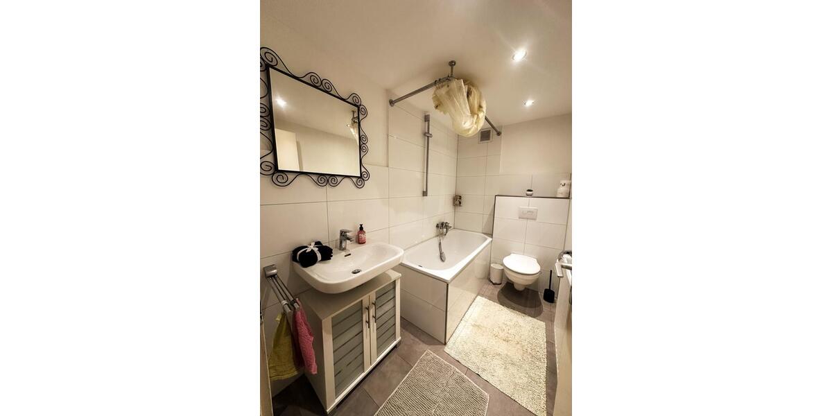 Etagenwohnung Düsseldorf - 2 Zimmer, 52 m&sup2;, 1.450&euro; | Angebot:26256328
