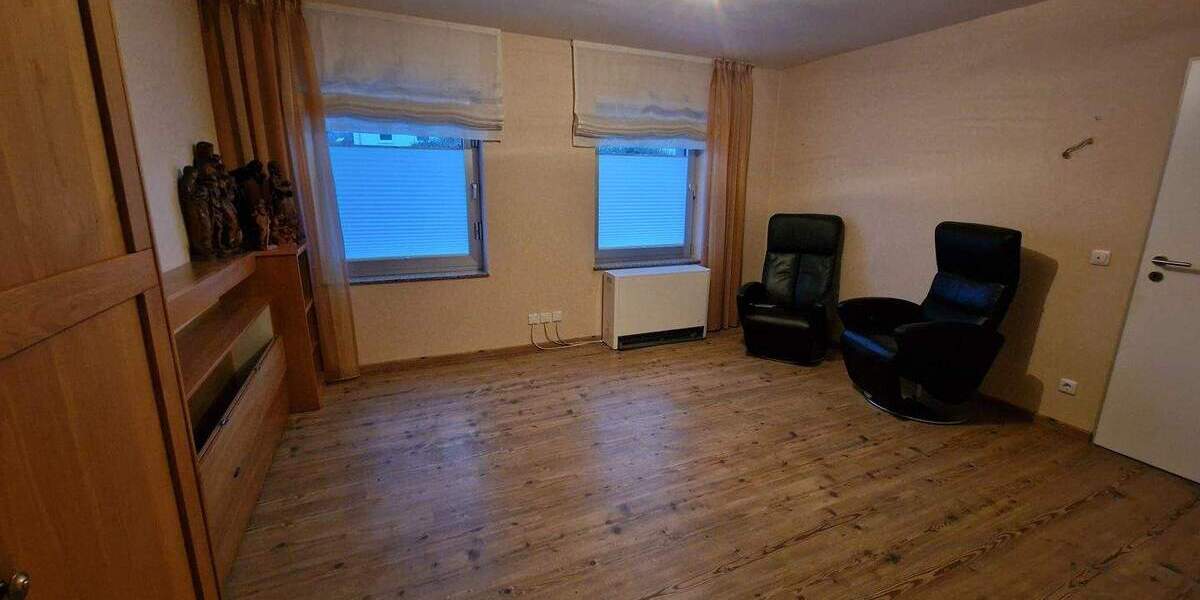 Etagenwohnung Mönchengladbach Windberg - 4 Zimmer, 124 m&sup2;, 1.200&euro; | Angebot:26744932