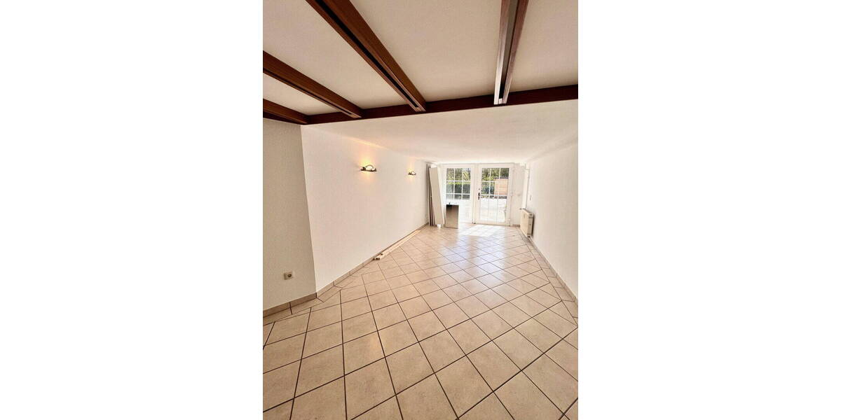 Einfamilienhaus Bielefeld Innenstadt - 9 Zimmer, 230 m&sup2;, 3.550&euro; | Angebot:26155754