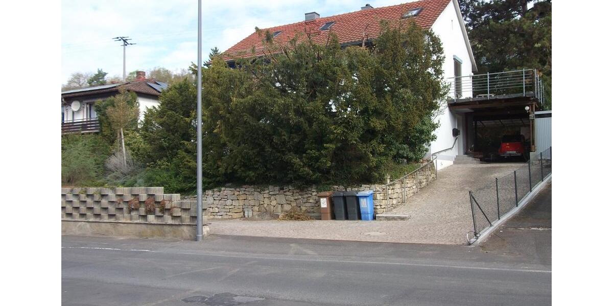 Hochparterre Würzburg Dürrbachau - 4 Zimmer, 100 m&sup2;, 960&euro; | Angebot:26480035