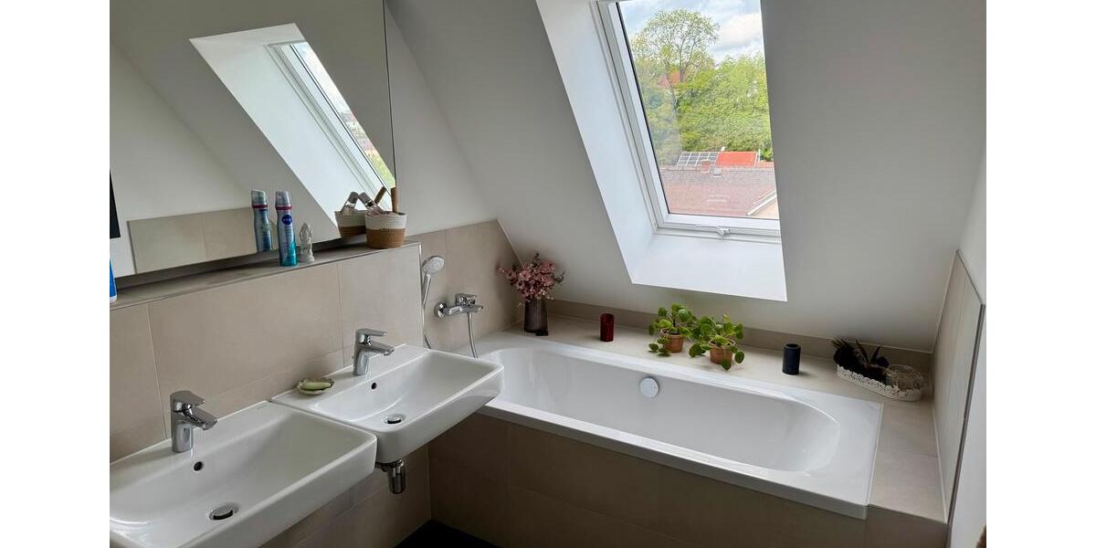 Dachgeschoßwohnung Werdau - 4 Zimmer, 112 m&sup2;, 925&euro; | Angebot:26587579