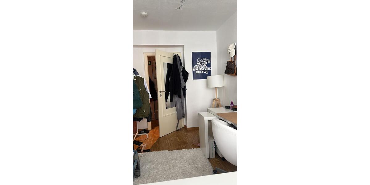 Wohnen auf Zeit Düsseldorf Stadtbezirk 3 - 13 Zimmer, 215 m&sup2;, 730&euro; | Angebot:25982288