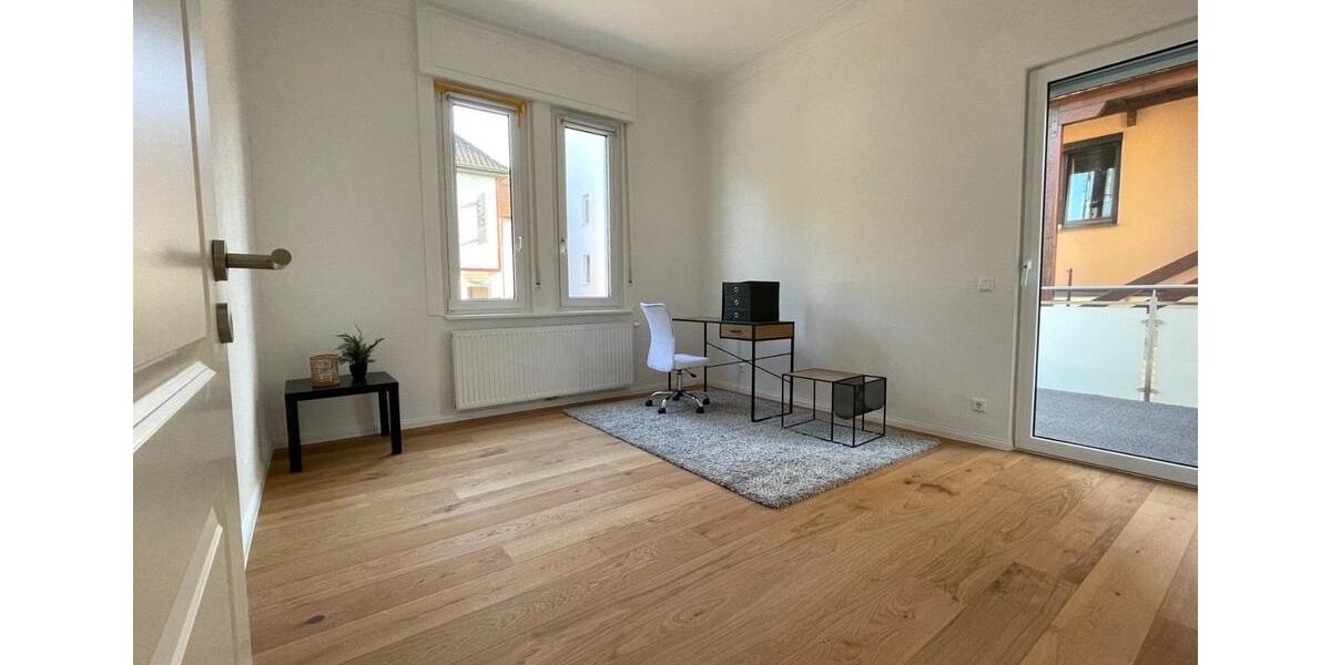 Erdgeschoßwohnung Albstadt - 4 Zimmer, 89 m&sup2;, 1.000&euro; | Angebot:24803402