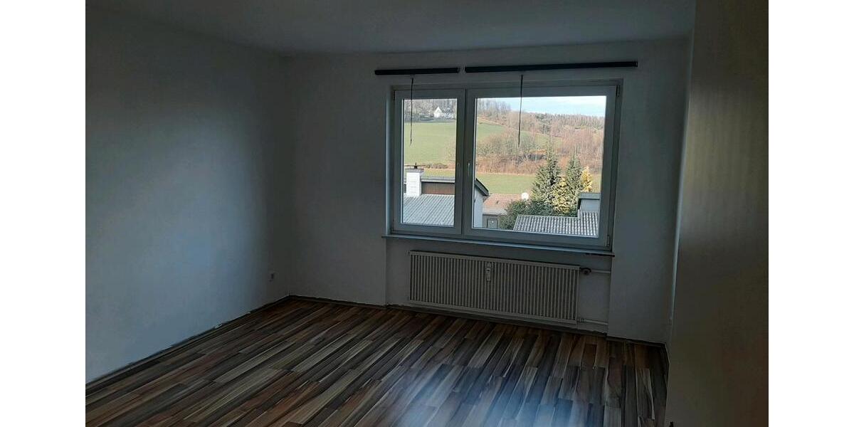 Etagenwohnung Siegen Eiserfeld - 3 Zimmer, 83 m&sup2;, 650&euro; | Angebot:25225214