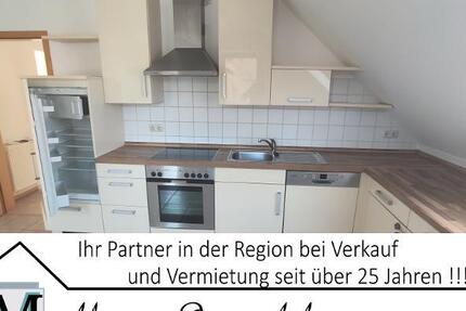 3 Zi. Wohnung im DG (1.OG) mit Balkon und Carport 3 zimmer