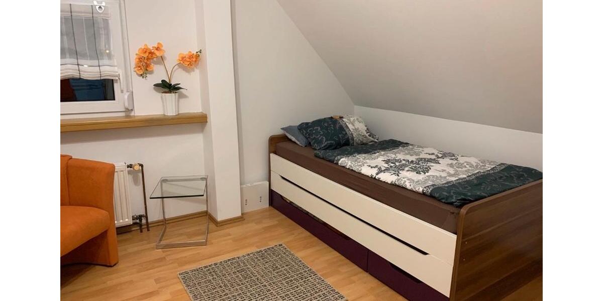 Wohnen auf Zeit Ötzingen - 1 Zimmer, 12 m&sup2;, 35&euro; | Angebot:24466005