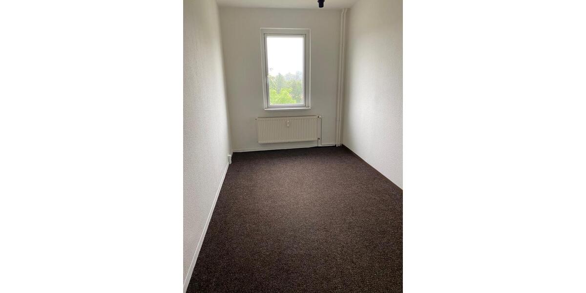 Etagenwohnung Milower Land - 4 Zimmer, 90 m&sup2;, 860&euro; | Angebot:26633851