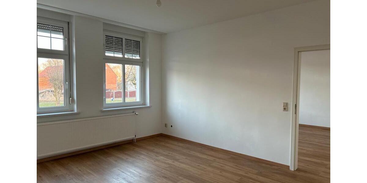Hochparterre Neustadt (Dosse) - 3 Zimmer, 90 m&sup2;, 680&euro; | Angebot:24554311