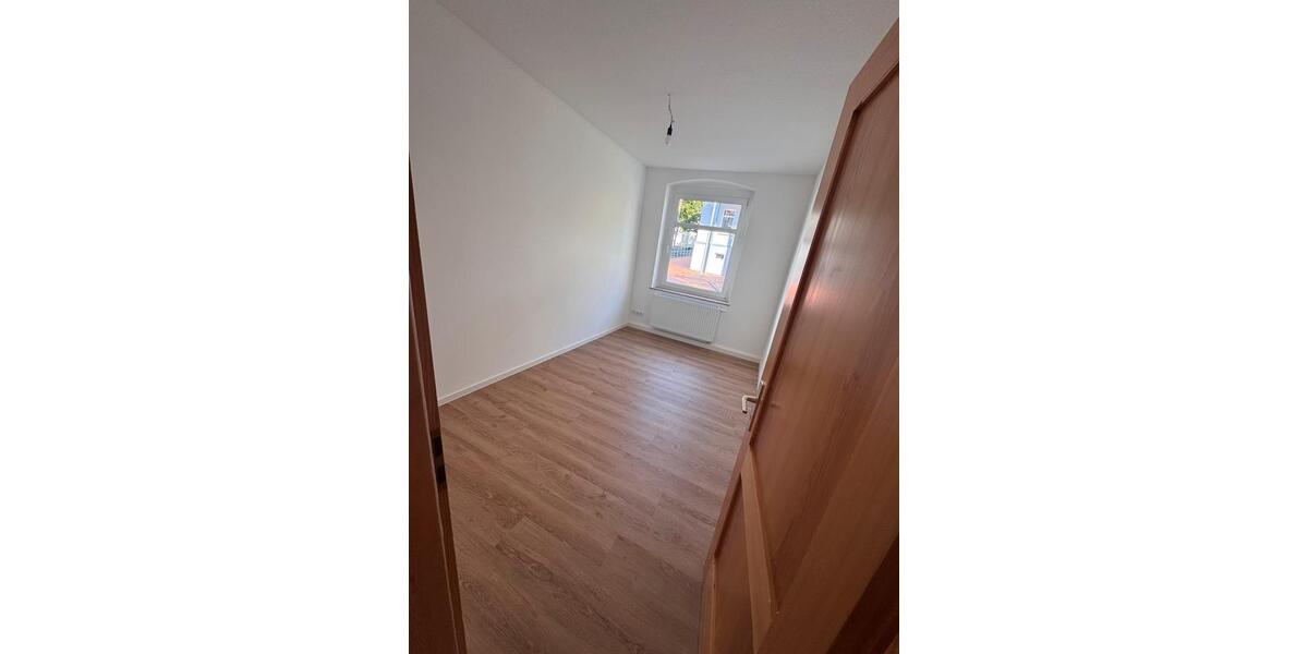 Erdgeschoßwohnung Bautzen - 4 Zimmer, 106 m&sup2;, 950&euro; | Angebot:25882710