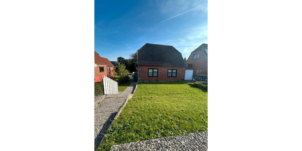 Einfamilienhaus Schleswig - 4 Zimmer, 100 m&sup2;, 1.500&euro; | Angebot:24733896