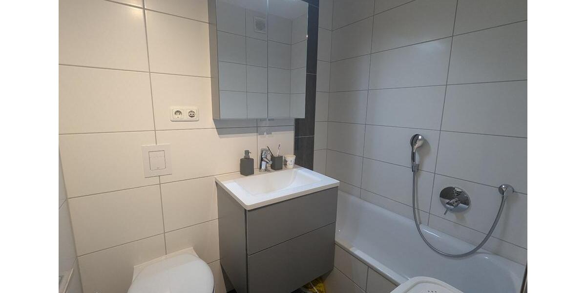 Etagenwohnung Ingolstadt Friedrichshofen-Hollerstauden - 4 Zimmer, 142 m&sup2;, 2.050&euro; | Angebot:24754025