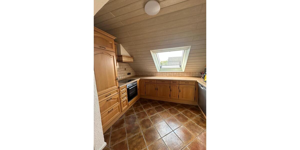 Dachgeschoßwohnung Sulzbach-Rosenberg Rosenberg - 3.5 Zimmer, 97 m&sup2;, 1.150&euro; | Angebot:26095795
