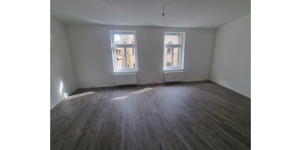 Etagenwohnung Halle (Saale) - 5 Zimmer, 150 m&sup2;, 1.275&euro; | Angebot:25043844