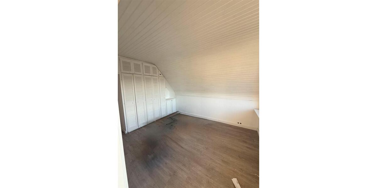 Etagenwohnung Quickborn - 4 Zimmer, 100 m&sup2;, 1.275&euro; | Angebot:24223537