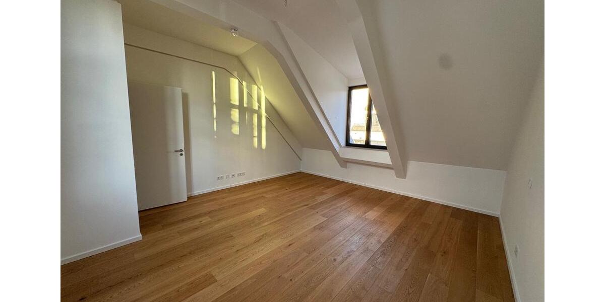 Etagenwohnung München Ludwigsvorstadt-Isarvorstadt - 4 Zimmer, 162 m&sup2;, 3.240&euro; | Angebot:25638267