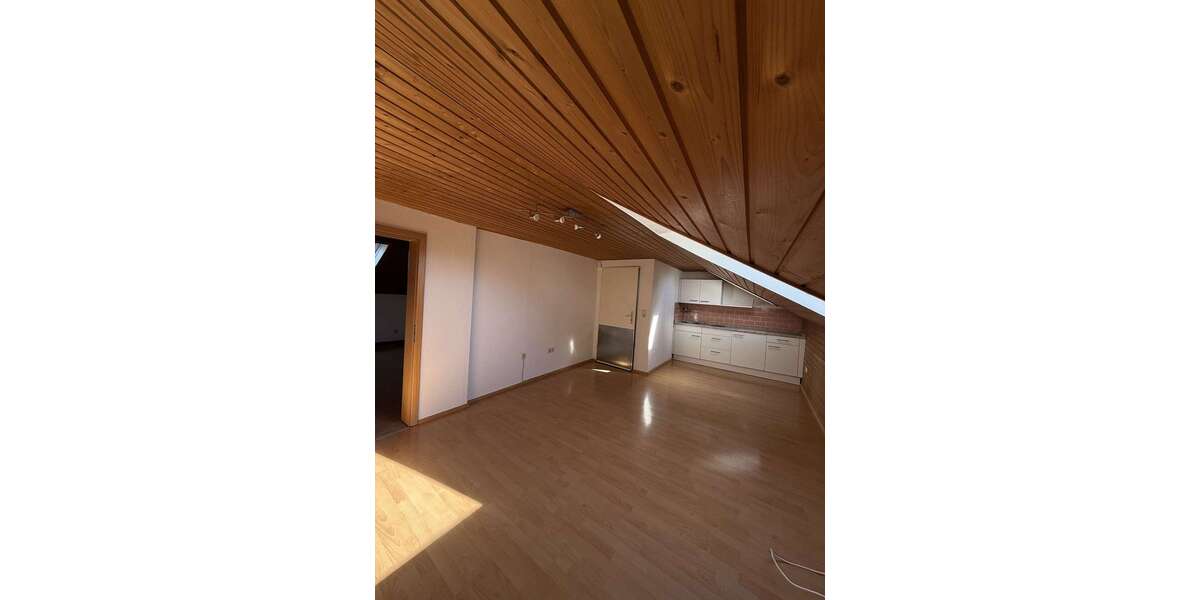 Etagenwohnung Pfullendorf - 2 Zimmer, 29 m&sup2;, 280&euro; | Angebot:27338906