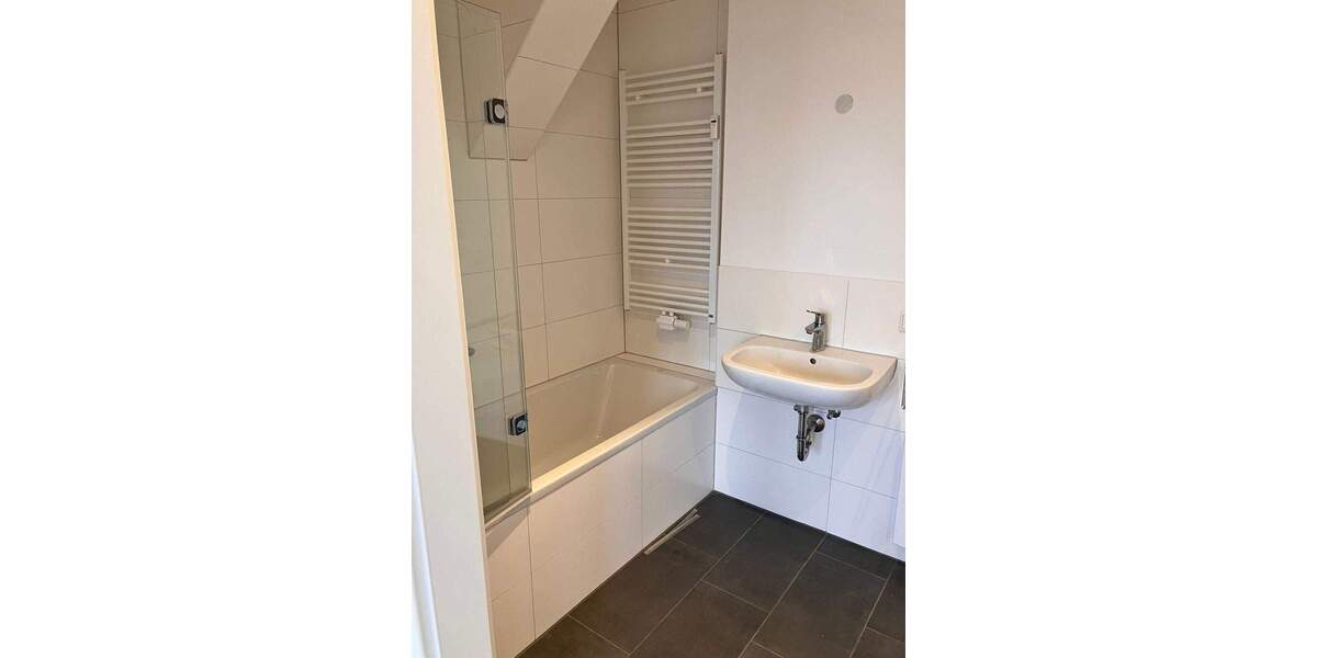 Etagenwohnung Nürnberg Gostenhof - 3 Zimmer, 92 m&sup2;, 1.130&euro; | Angebot:26723177