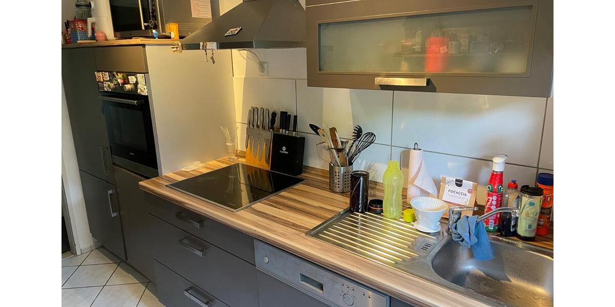 Helles WG-Zimmer mit guter Anbindung nach Köln 13 zimmer