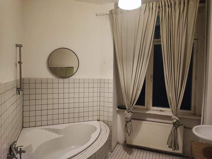 Möblierte 2-Zi Wohnung im Simon-Dach-Kiez 2 zimmer