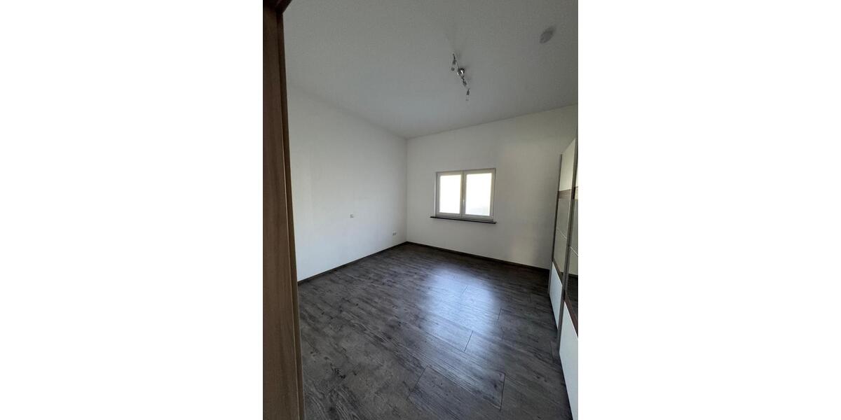 Erdgeschoßwohnung Gemünden am Main - 3 Zimmer, 110 m&sup2;, 900&euro; | Angebot:26440981