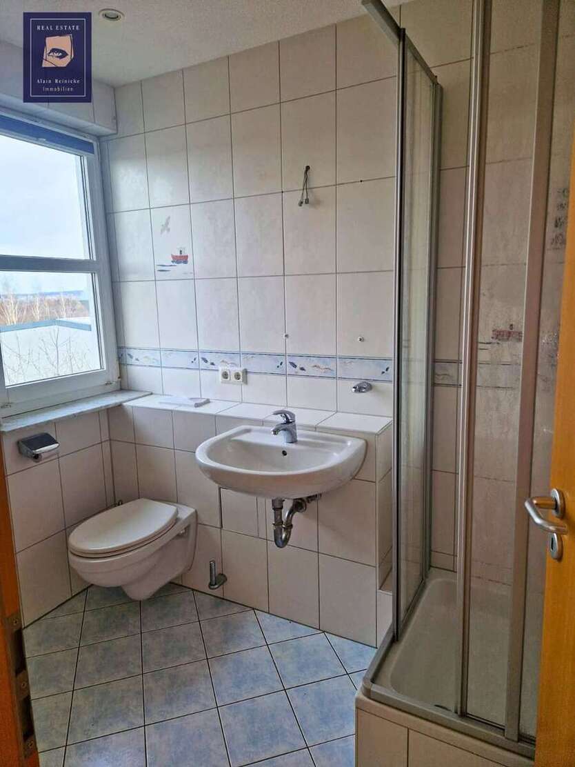 444 qm helle und geräumige Gewerbefläche im 1. OG 10 zimmer