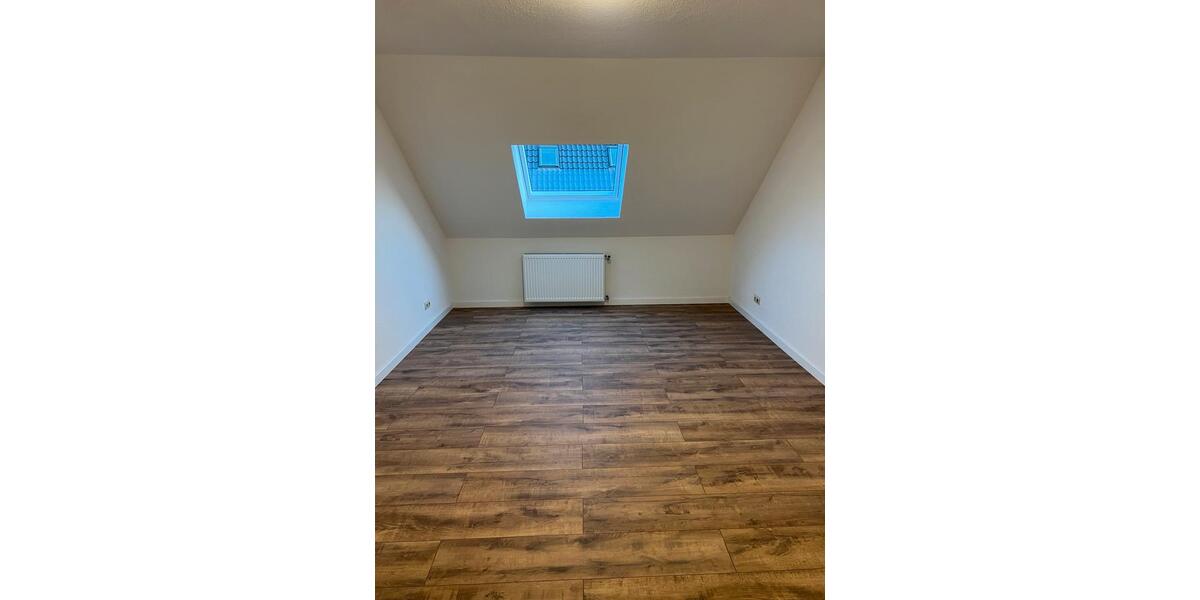 Dachgeschoßwohnung Weyhausen - 4 Zimmer, 103 m&sup2;, 1.030&euro; | Angebot:25287211