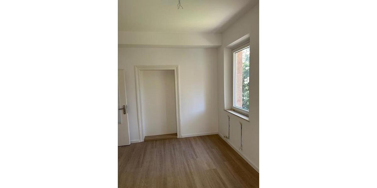 Erdgeschoßwohnung Nürnberg Holzheim - 3 Zimmer, 83 m&sup2;, 1.150&euro; | Angebot:26423277