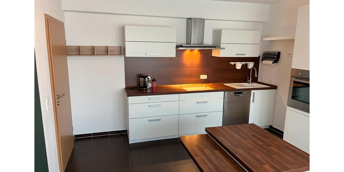 Etagenwohnung Siegen Weidenau - 3 Zimmer, 107 m&sup2;, 1.350&euro; | Angebot:25842747