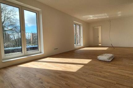 Haus Norderstedt - 2 Zimmer, 58 m&sup2;, 1.380&euro; | Angebot:25943266