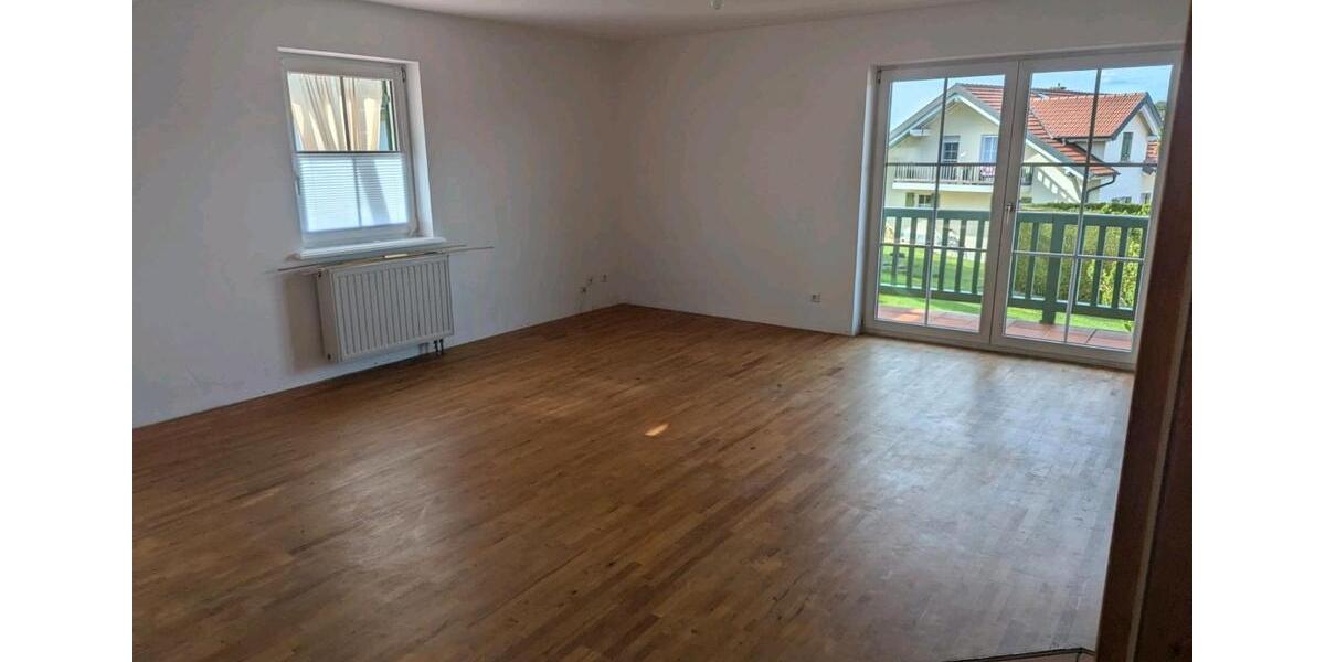 Erdgeschoßwohnung Memmingen - 4 Zimmer, 160 m&sup2;, 1.400&euro; | Angebot:26072112