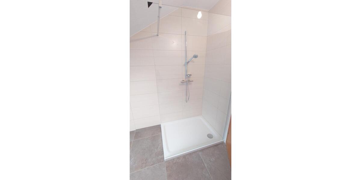 Dachgeschoßwohnung Pirmasens Niedersimten - 3 Zimmer, 82 m&sup2;, 400&euro; | Angebot:23391101