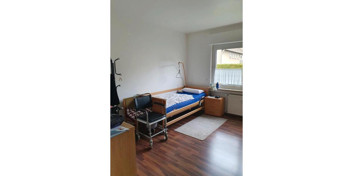 Erdgeschoßwohnung Ahlen - 1 Zimmer, 65 m&sup2;, 760&euro; | Angebot:25282863