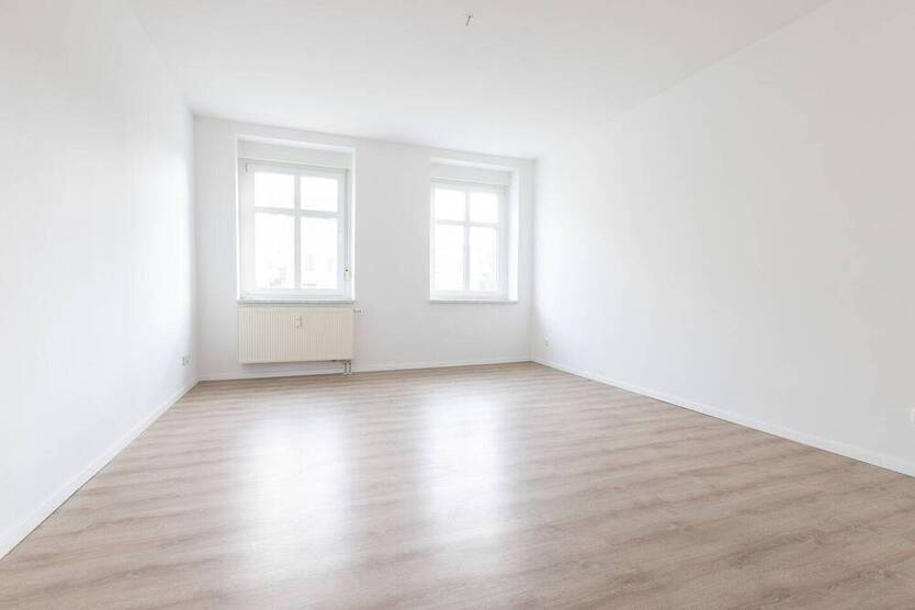 Schöne, Helle, Moderne, Saniert, 2-Zimmer Wohnung in Forst, ruhig, zentral