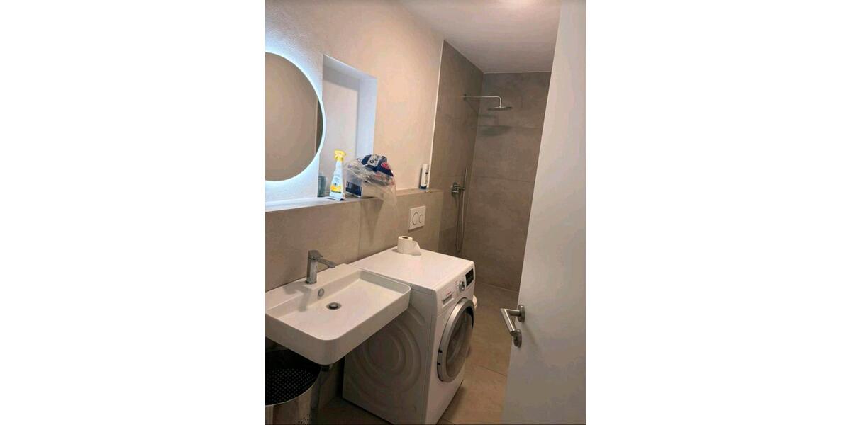 Etagenwohnung Bergisch Gladbach - 1 Zimmer, 20 m&sup2;, 650&euro; | Angebot:25226212