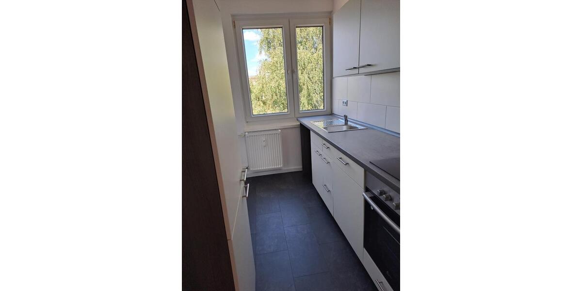 Etagenwohnung Möllenhagen - 6 Zimmer, 101 m&sup2;, 700&euro; | Angebot:24863273