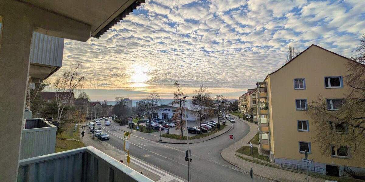 Kleine 3-Raum-Perle mit Balkon und charmanten Schnitt! 3 zimmer