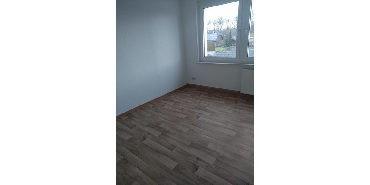 Etagenwohnung Seehausen (Altmark) - 3 Zimmer, 60 m&sup2;, 330&euro; | Angebot:21553291